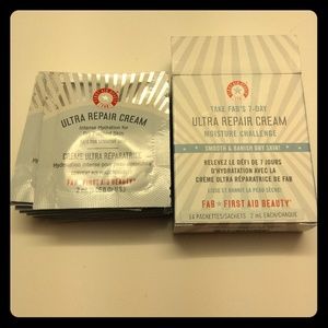 First Aid Beauty ultra repair cream - sample